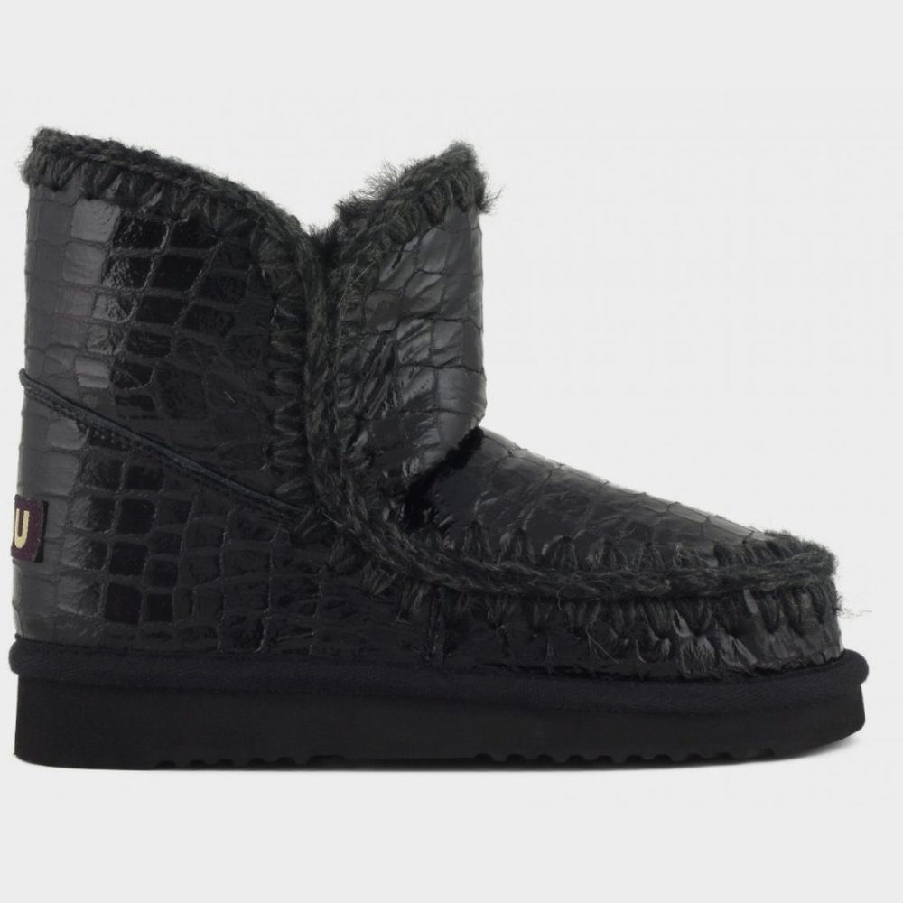 NWT Mou Boots Eskimo 18